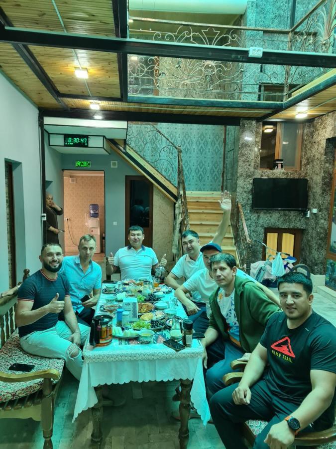 Alikhan Bukhara Bagian luar foto
